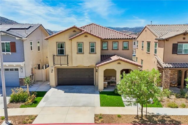 20920 Silvergate, Newhall, CA 91321
