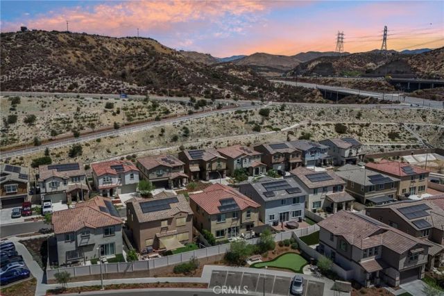 20920 Silvergate, Newhall, CA 91321