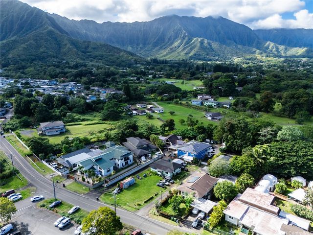 47-325 Ahuimanu Road, Kaneohe, HI 96744