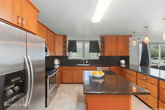 47-325 Ahuimanu Road, Kaneohe, HI 96744