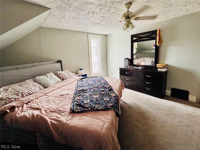 1051 W Main Street, Ravenna, OH 44266