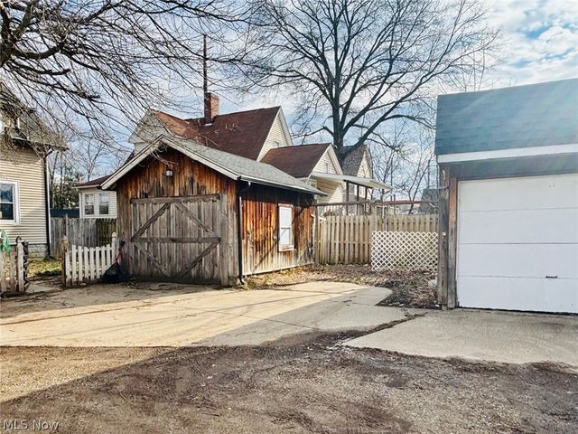 1051 W Main Street, Ravenna, OH 44266