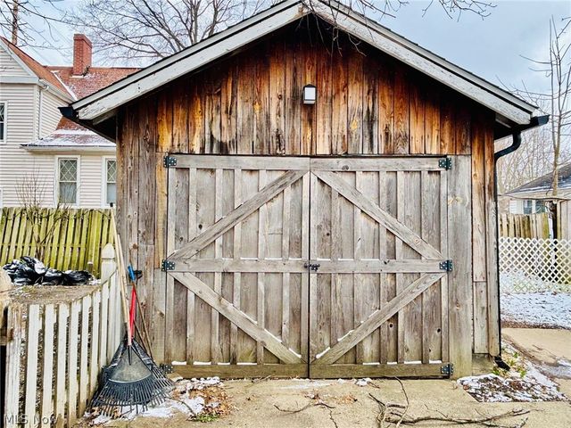 1051 W Main Street, Ravenna, OH 44266