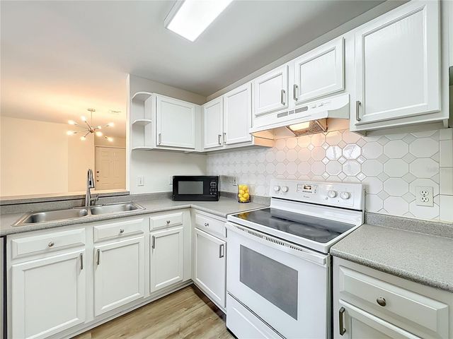 7511 SEURAT STREET 10203, Orlando, FL 32819