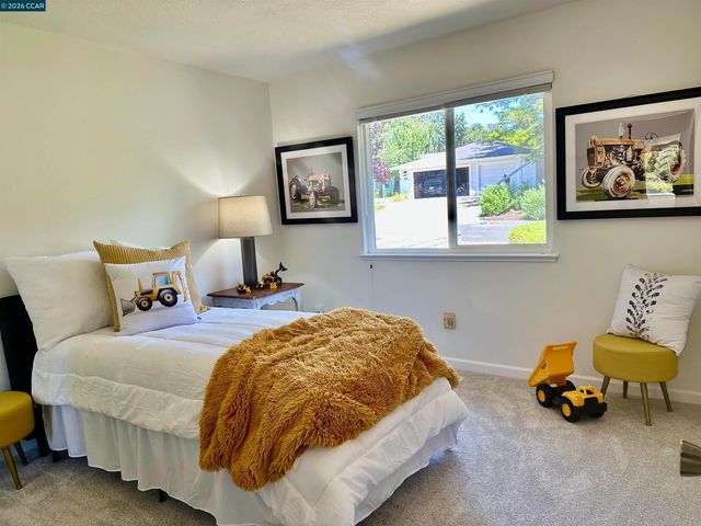 106 Mandala Ct, Walnut Creek, CA 94596