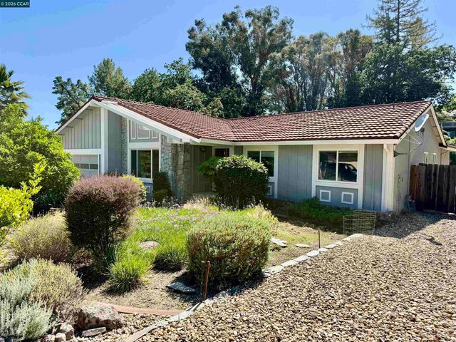 106 Mandala Ct, Walnut Creek, CA 94596