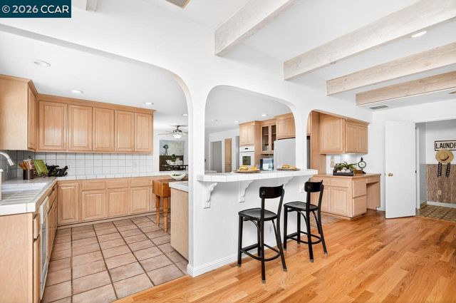 106 Mandala Ct, Walnut Creek, CA 94596