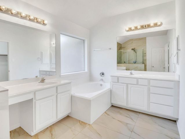1408 S Friendswood Drive 1202, Friendswood, TX 77546