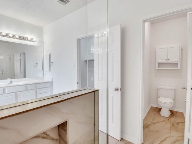 1408 S Friendswood Drive 1202, Friendswood, TX 77546