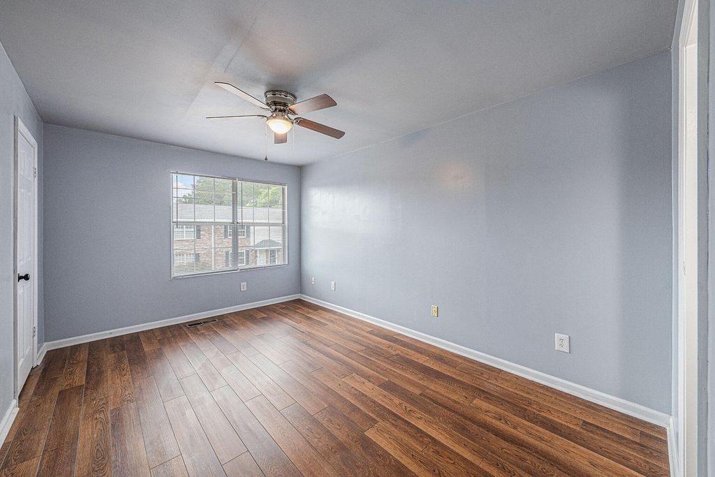 Image 14 of property listing at 2045 Rondo Street B, Charleston, SC 29414