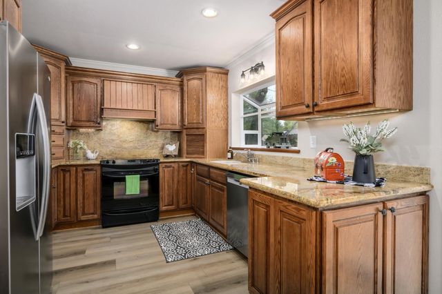 3480 La Canada Dr, Cameron Park, CA 95682
