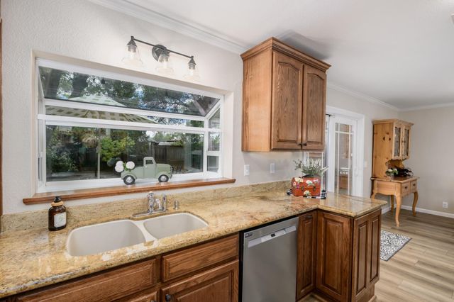 3480 La Canada Dr, Cameron Park, CA 95682