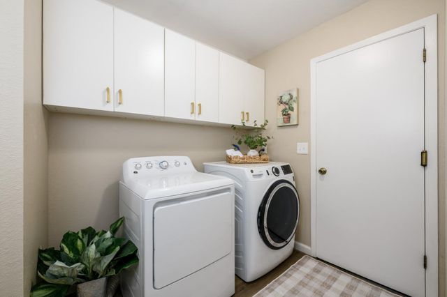 3480 La Canada Dr, Cameron Park, CA 95682