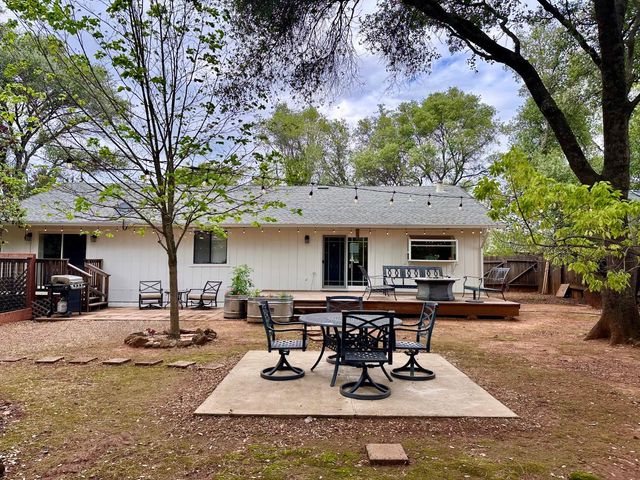 3480 La Canada Dr, Cameron Park, CA 95682