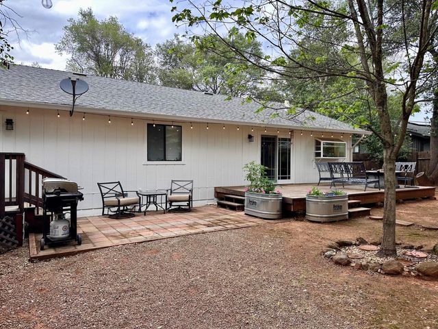 3480 La Canada Dr, Cameron Park, CA 95682