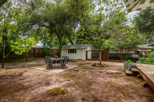 3480 La Canada Dr, Cameron Park, CA 95682