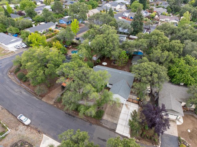 3480 La Canada Dr, Cameron Park, CA 95682