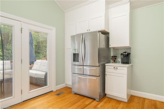 2341 Cherokee Lane, Winston-salem, NC 27103