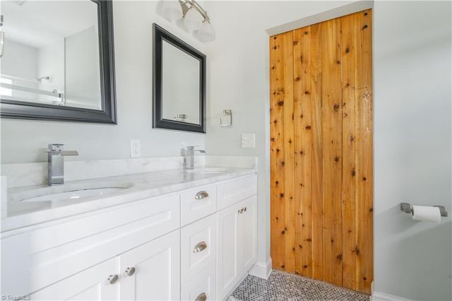 2341 Cherokee Lane, Winston-salem, NC 27103