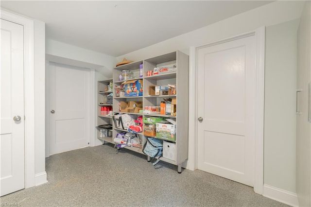 2341 Cherokee Lane, Winston-salem, NC 27103