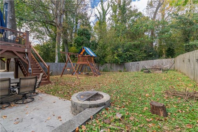 2341 Cherokee Lane, Winston-salem, NC 27103