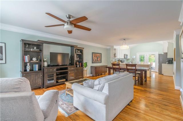 2341 Cherokee Lane, Winston-salem, NC 27103