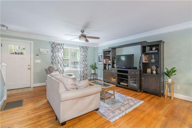 2341 Cherokee Lane, Winston-salem, NC 27103