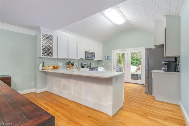 2341 Cherokee Lane, Winston-salem, NC 27103