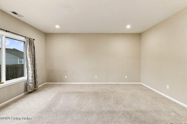 127 Eagles Crest Ct, Mt Washington, KY 40047