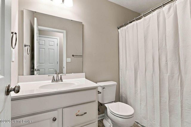 127 Eagles Crest Ct, Mt Washington, KY 40047