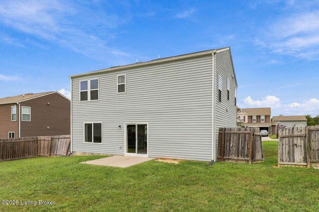 127 Eagles Crest Ct, Mt Washington, KY 40047
