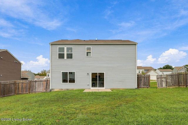 127 Eagles Crest Ct, Mt Washington, KY 40047