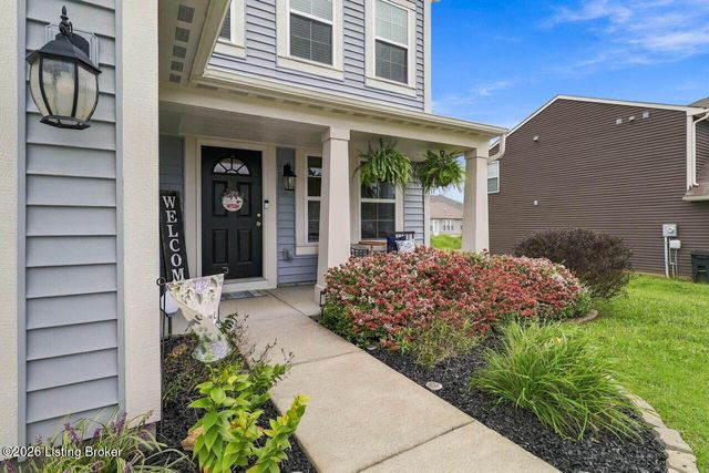 127 Eagles Crest Ct, Mt Washington, KY 40047