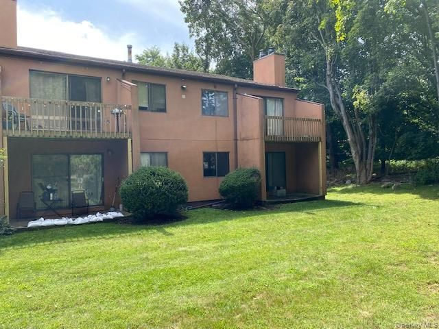 408 Town Hill Road 408, Nanuet, NY 10954