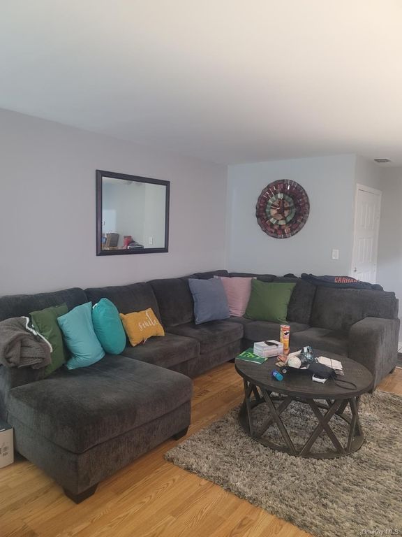 408 Town Hill Road 408, Nanuet, NY 10954