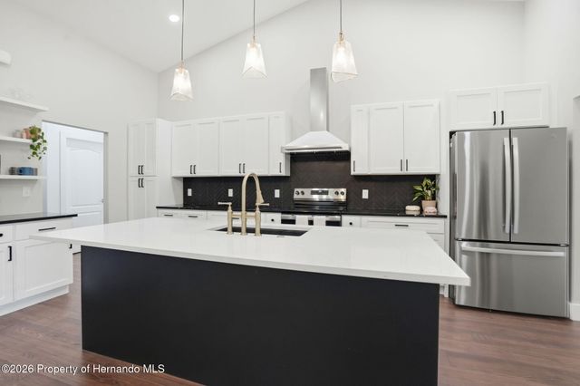 34121 August Avenue, Webster, FL 33597