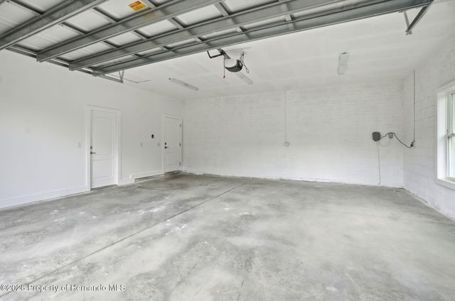 34121 August Avenue, Webster, FL 33597