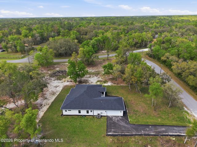 34121 August Avenue, Webster, FL 33597