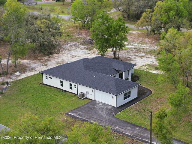 34121 August Avenue, Webster, FL 33597