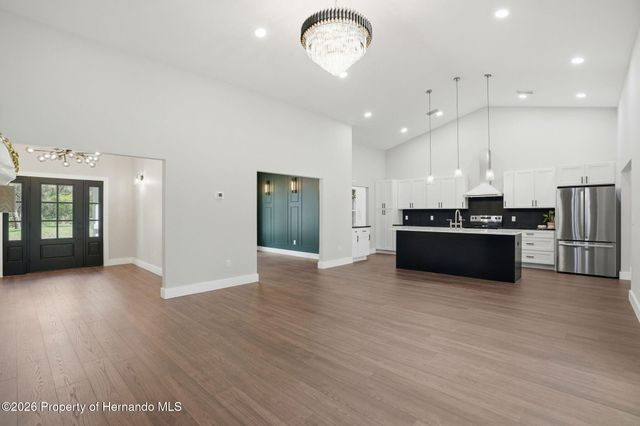 34121 August Avenue, Webster, FL 33597