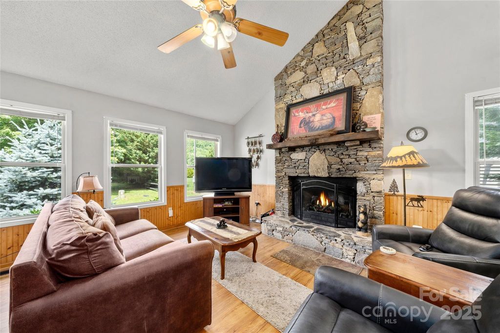 84 Indian Trace, Maggie Valley, NC 28751