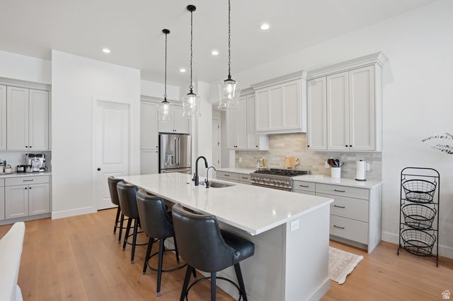 6638 W BRAEBURN WAY, West Jordan, UT 84081