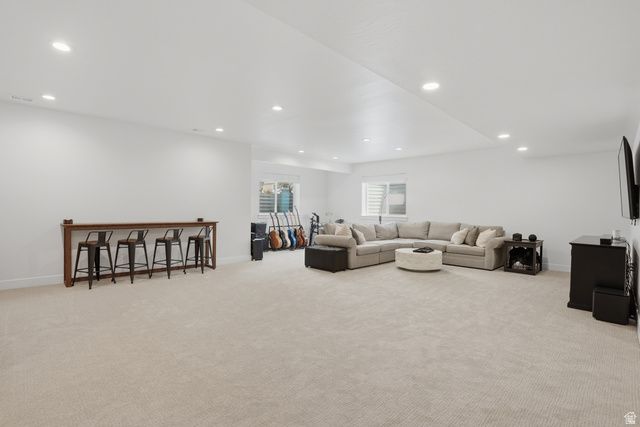 6638 W BRAEBURN WAY, West Jordan, UT 84081