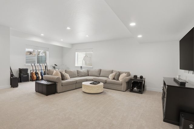 6638 W BRAEBURN WAY, West Jordan, UT 84081