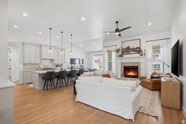 6638 W BRAEBURN WAY, West Jordan, UT 84081