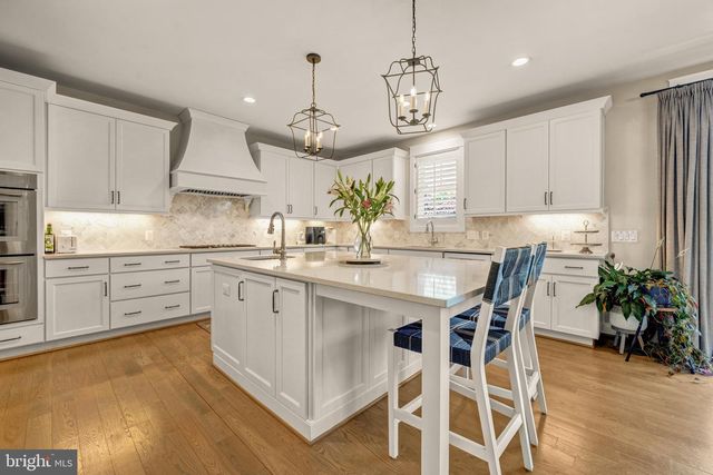 2998 BEECHWOOD LN, Falls Church, VA 22042