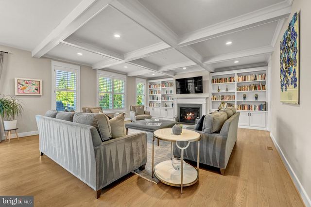 2998 BEECHWOOD LN, Falls Church, VA 22042