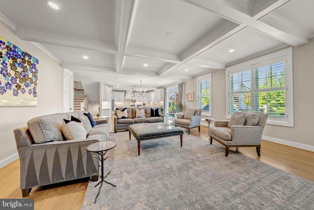 2998 BEECHWOOD LN, Falls Church, VA 22042