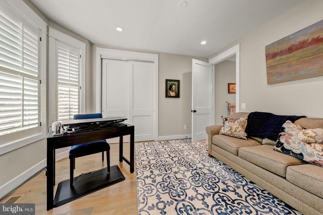 2998 BEECHWOOD LN, Falls Church, VA 22042