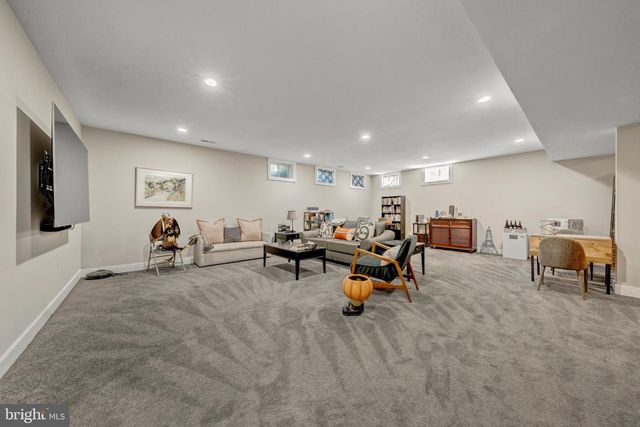 2998 BEECHWOOD LN, Falls Church, VA 22042